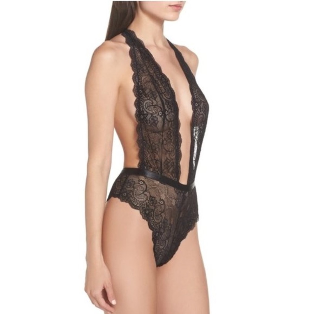 Oh la la Cheri Plunge Neck Lace Bodysuit